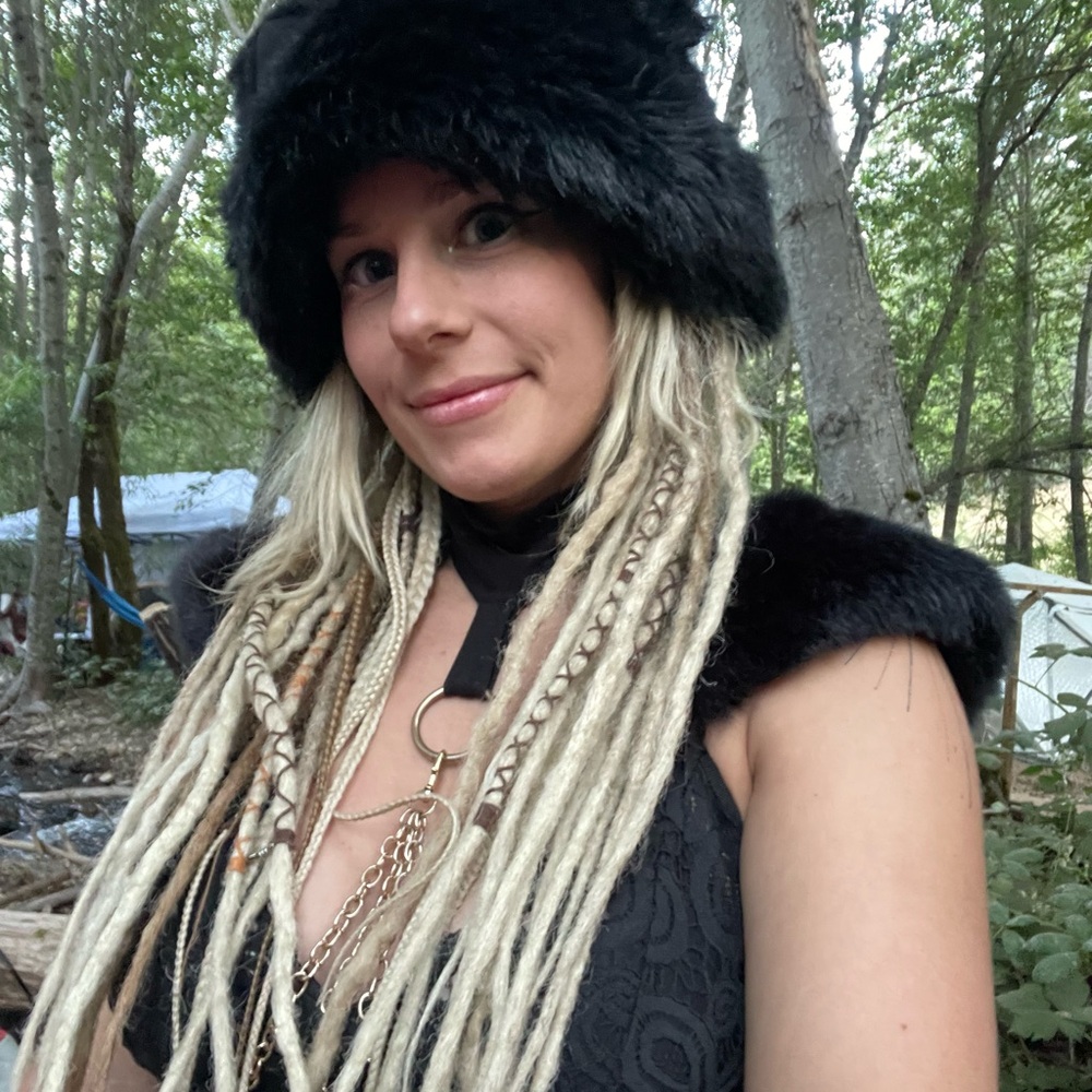 Elegant Black Fur Collar